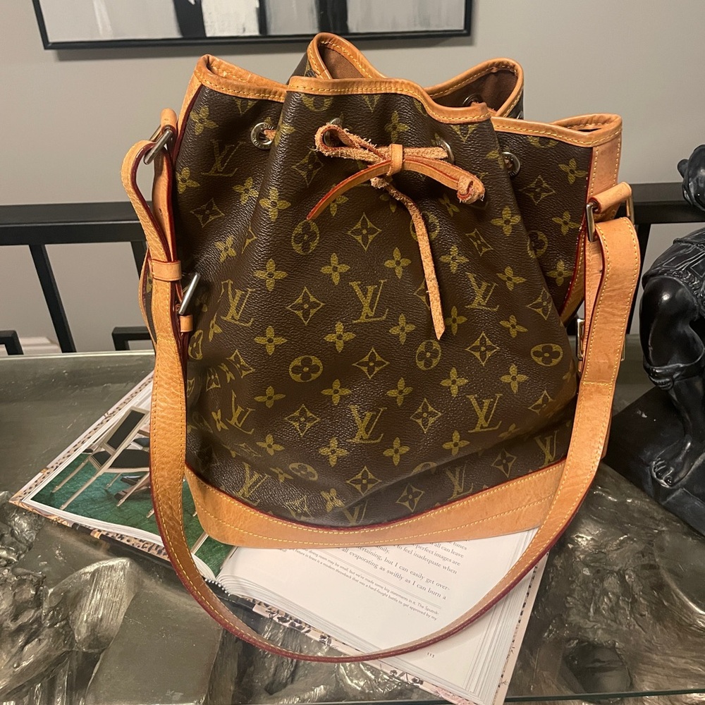 LV Bucket Bag